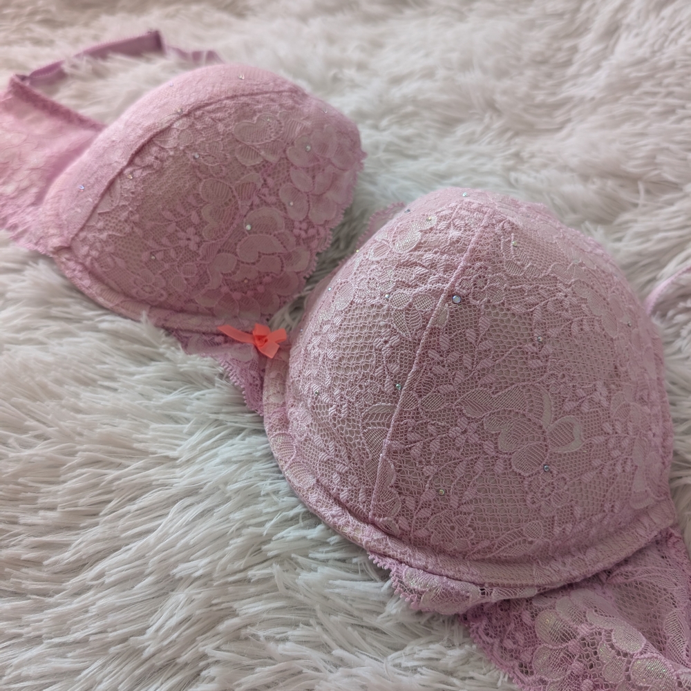 Elegant Pink Lace Bra